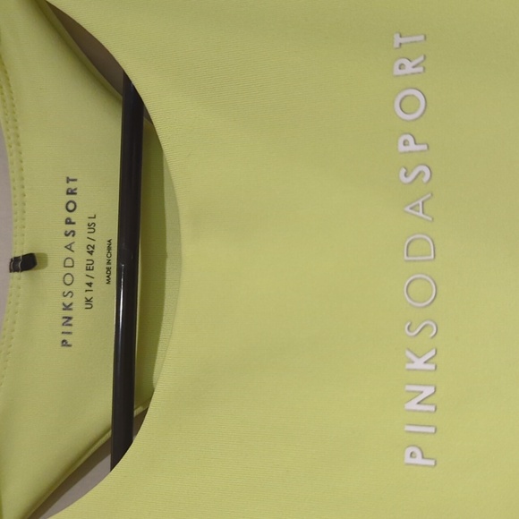 Brand new neon yellow size Large pink soda sport crop top built in bra - Picture 2 of 4